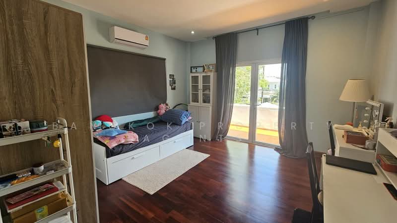 House with big garden in Onnut, Bangkok, Bang Chak, Phra Khanong, Bangkok, 5 Bedrooms, 700 sqm, Single Detached House For Rent, by BANGKOK PROPERTY AGENTS, 500470671 - DDproperty.com