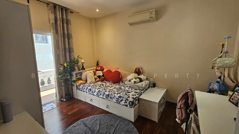 House with big garden in Onnut, Bangkok, Bang Chak, Phra Khanong, Bangkok, 5 Bedrooms, 700 sqm, Single Detached House For Rent, by BANGKOK PROPERTY AGENTS, 500470671 - DDproperty.com
