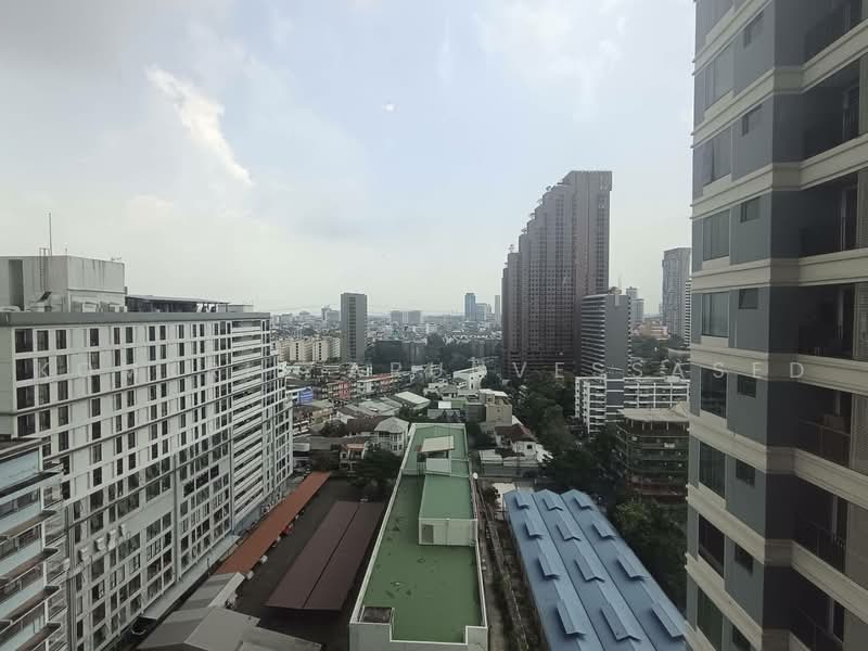 The Saint Residences Ladprao, Bangkok, 588 Vibhavadi-Rangsit Road, Jom Phon, Chatuchak, Bangkok, 1 Bedroom, 30 sqm, Condo For Rent, by Komkrit Arunvessased, 500470684 - DDproperty.com