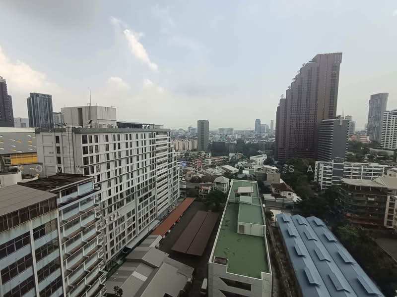 The Saint Residences Ladprao, Bangkok, 588 Vibhavadi-Rangsit Road, Jom Phon, Chatuchak, Bangkok, 1 Bedroom, 30 sqm, Condo For Rent, by Komkrit Arunvessased, 500470684 - DDproperty.com