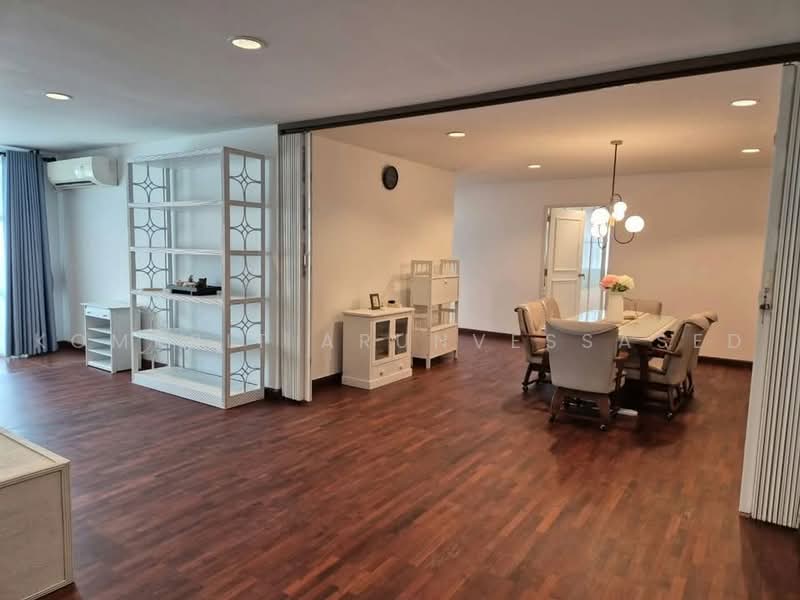 D.S. Tower 1 Sukhumvit 33, Bangkok, Soi Phrom Chit, Khlong Tan Nua, Watthana, Bangkok, 3 Bedrooms, 200 sqm, Condo For Rent, by Komkrit Arunvessased, 500470708 - DDproperty.com