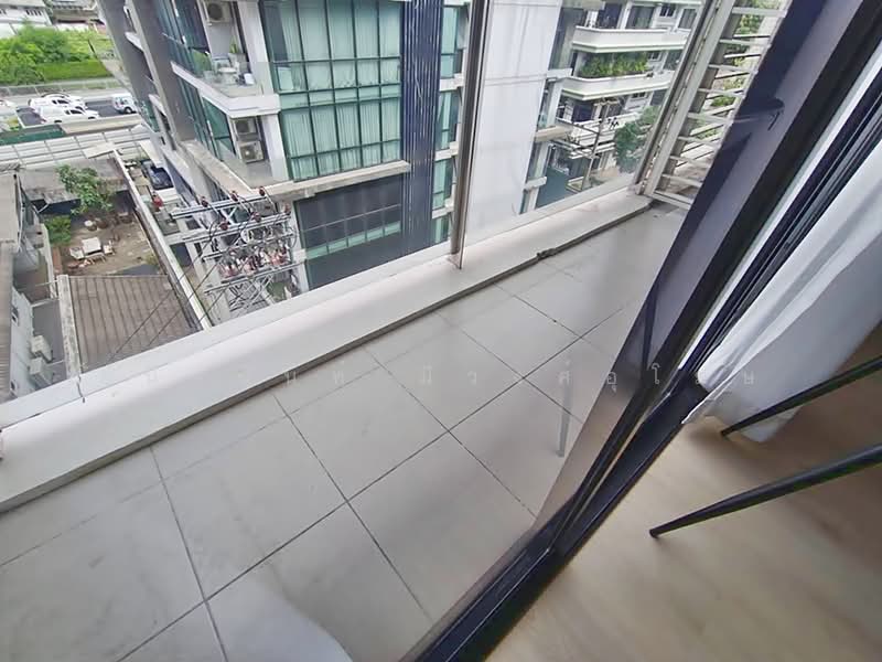 Maestro 02 Ruamrudee, Bangkok, 5-2 Ploenchit Road, Lumphini, Pathum Wan, Bangkok, 2 Bedrooms, 56 sqm, Condo For Rent, by Chanitnun Mewongukote, 500470710 - DDproperty.com