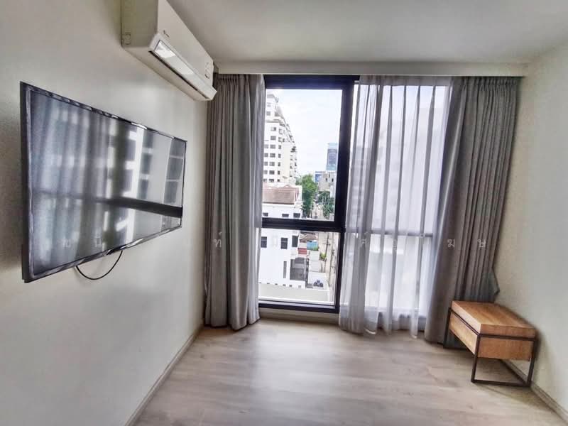 Maestro 02 Ruamrudee, Bangkok, 5-2 Ploenchit Road, Lumphini, Pathum Wan, Bangkok, 2 Bedrooms, 56 sqm, Condo For Rent, by Chanitnun Mewongukote, 500470710 - DDproperty.com