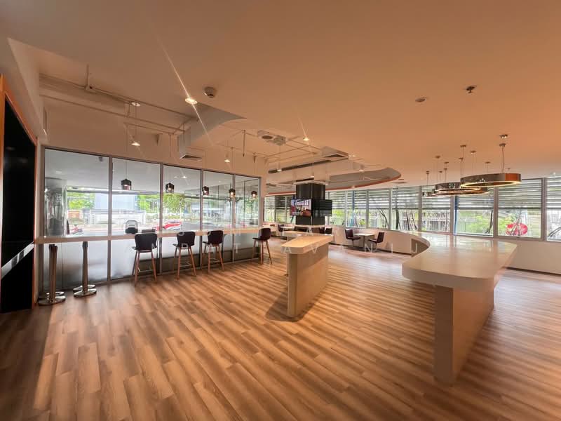 space for rent Sathorn Silom Bangrak, Bangkok, Silom, Bang Rak, Bangkok, , 105 sqm, Retail Space For Rent, by Sumitara Sampattavanija, 500470718 - DDproperty.com