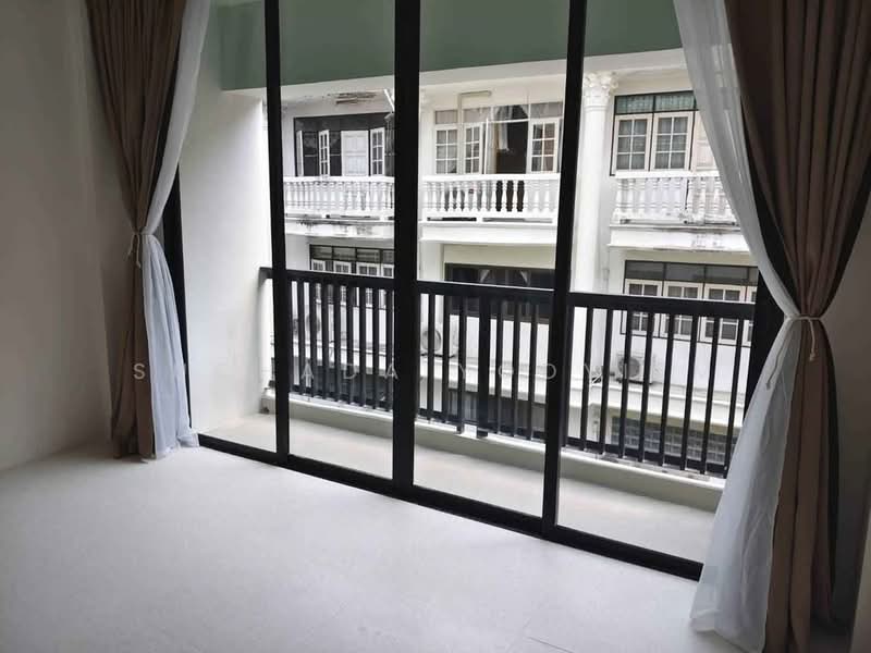 4-BR Townhouse, Bangkok, Bang Chak, Phra Khanong, Bangkok, 4 Bedrooms, 200 sqm, Townhouse For Sale, by Suchada Yodyiem, 500470720 - DDproperty.com