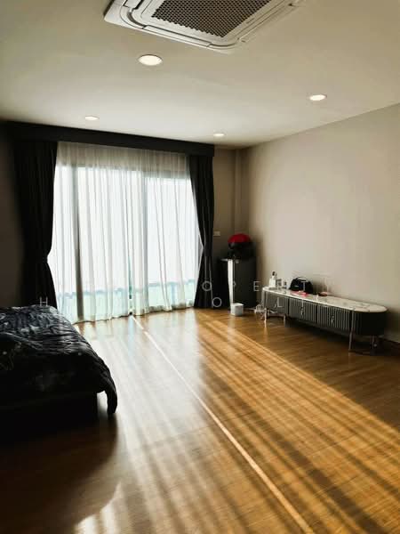 Centro Ramindra-Chatuchot, Bangkok, 4 Kanchanaphisek Road, O-Ngoen, Sai Mai, Bangkok, 4 Bedrooms, 289 sqm, Single Detached House For Rent, by NTG Property House Co.,Ltd., 500470738 - DDproperty.com