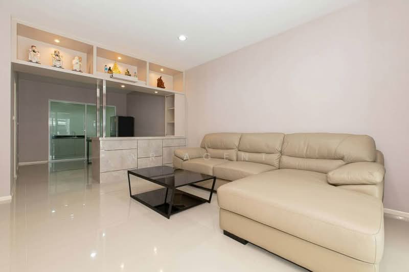 Baan Klang Muang Sukhumvit 77, Bangkok, Soi On Nut 17, Suan Luang, Bangkok, 3 Bedrooms, 178 sqm, Townhouse For Sale, by NR AGENT, 500470779 - DDproperty.com