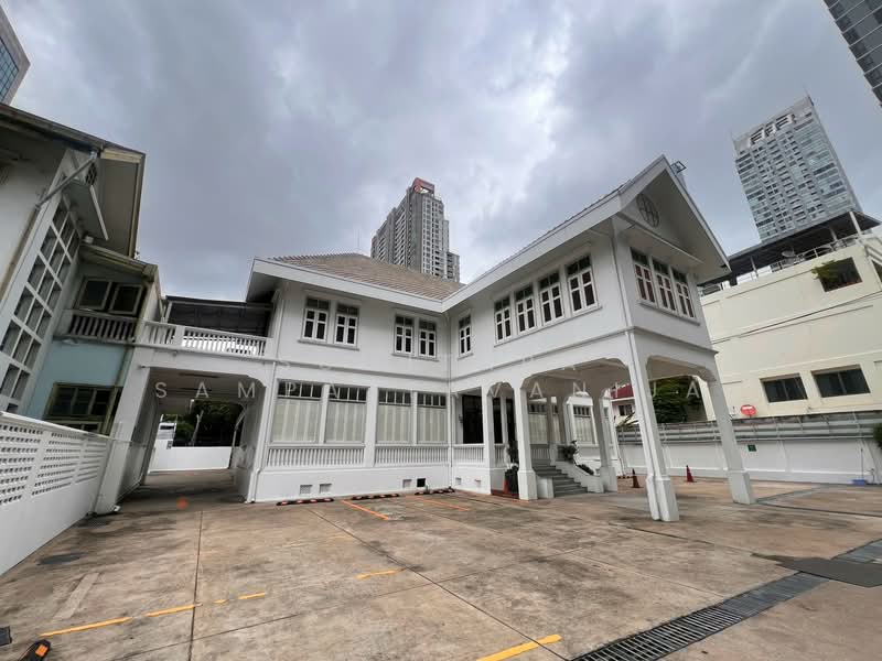 space for rent Sathorn Silom Bangrak, Bangkok, Silom, Bang Rak, Bangkok, , 400 sqm, Retail Space For Rent, by Sumitara Sampattavanija, 500470797 - DDproperty.com