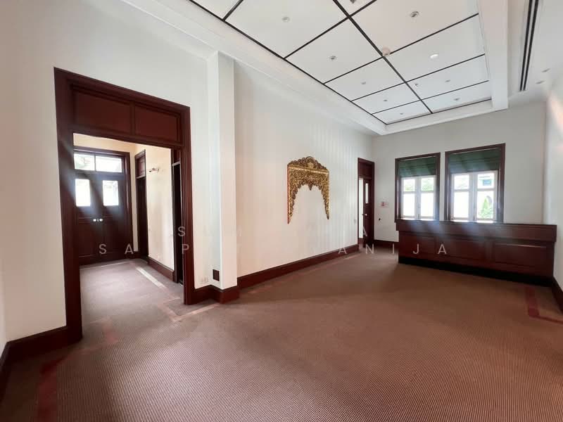 space for rent Sathorn Silom Bangrak, Bangkok, Silom, Bang Rak, Bangkok, , 400 sqm, Retail Space For Rent, by Sumitara Sampattavanija, 500470797 - DDproperty.com