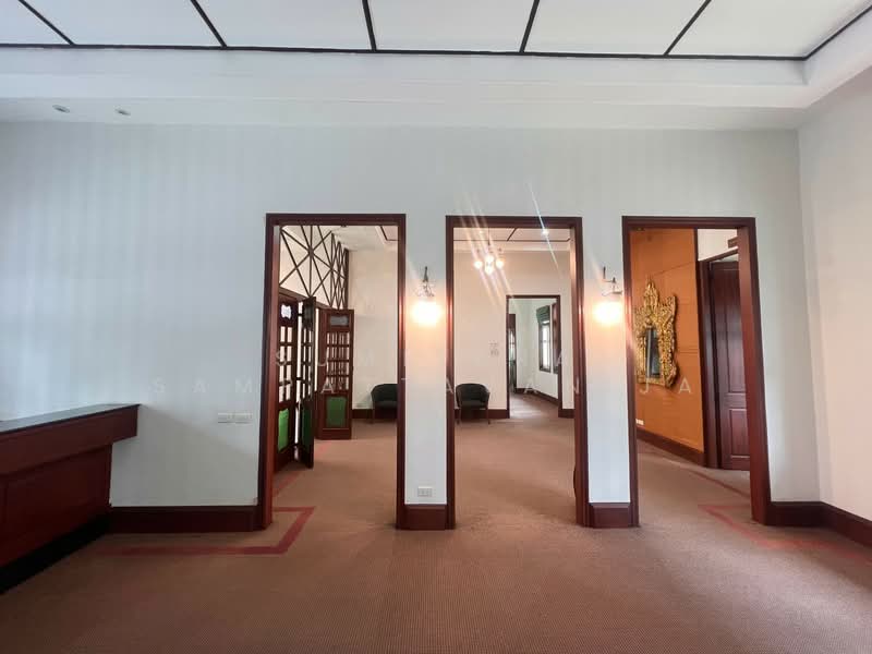 space for rent Sathorn Silom Bangrak, Bangkok, Silom, Bang Rak, Bangkok, , 400 sqm, Retail Space For Rent, by Sumitara Sampattavanija, 500470797 - DDproperty.com