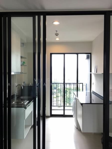 The Base Park East Sukhumvit 77, Bangkok, 99 Soi Pridi Banomyong 2, Phra Kanong Nua, Watthana, Bangkok, 2 Bedrooms, 50 sqm, Condo For Rent, by Vichai Annavakulthorn, 500470823 - DDproperty.com