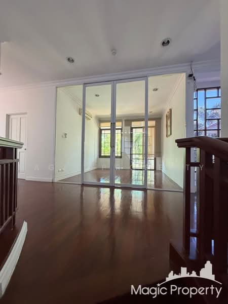 Narasiri Pattanakarn-Srinakarin, Bangkok, 878 Soi Srinakarin 20, Khlong Chan, Bang Kapi, Bangkok, 5 Bedrooms, 530 sqm, Single Detached House For Rent, by Magic Property, 500470854 - DDproperty.com