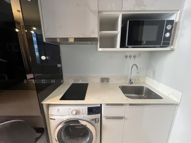 ASHTON Silom, Bangkok, 166 Silom Road, Bang Rak, Bangkok, 1 Bedroom, 30 sqm, Condo For Rent, by Suchada Panyarem, 500470866 - DDproperty.com