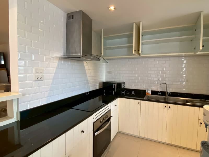 Villa Bajaj, Bangkok, Soi Sukhumvit 19, Khlongtoei Nua, Watthana, Bangkok, 3 Bedrooms, 240 sqm, Condo For Rent, by Knight Frank Chartered (Thailand) Co.,Ltd, 500470878 - DDproperty.com