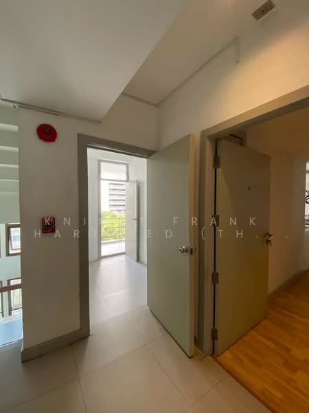 Villa Bajaj, Bangkok, Soi Sukhumvit 19, Khlongtoei Nua, Watthana, Bangkok, 3 Bedrooms, 240 sqm, Condo For Rent, by Knight Frank Chartered (Thailand) Co.,Ltd, 500470878 - DDproperty.com