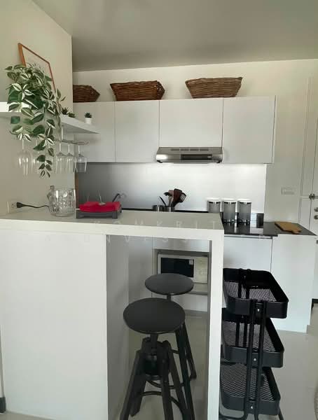 Voque Sukhumvit 16, Bangkok, Soi Sukhumvit 16, Khlong Toei, Bangkok, 1 Bedroom, 39 sqm, Condo For Rent, by Komkrit Arunvessased, 500470886 - DDproperty.com
