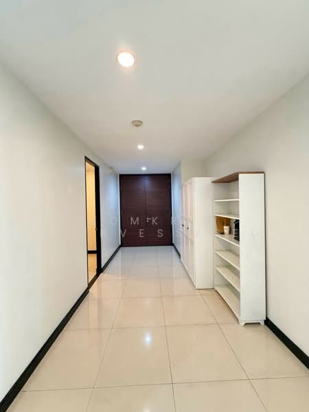 The Avenue Sukumvit 61, Bangkok, Sukhumvit 61, Khlong Tan Nua, Watthana, Bangkok, 3 Bedrooms, 192 sqm, Condo For Rent, by Komkrit Arunvessased, 500470903 - DDproperty.com