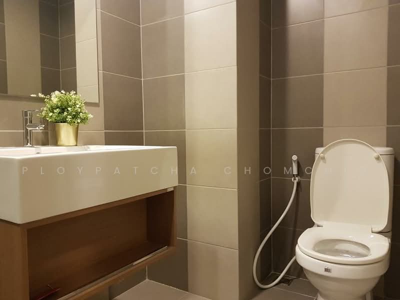 Motif Condo, Bangkok, 219 Thanon Intharaphithak, Bang Yi Rua, Thon Buri, Bangkok, 1 Bedroom, 35 sqm, Condo For Rent, by Ploypatcha Chomchid, 500470916 - DDproperty.com