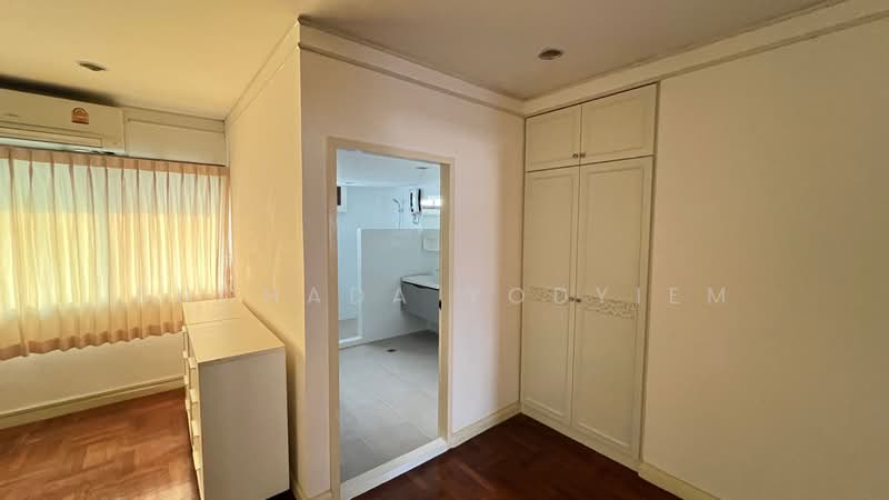 Tower Park, Bangkok, 88 Soi Sukhumvit 3, Sukhumvit Road, Khlongtoei Nua, Watthana, Bangkok, 3 Bedrooms, 283 sqm, Condo For Sale, by Suchada Yodyiem, 500470925 - DDproperty.com