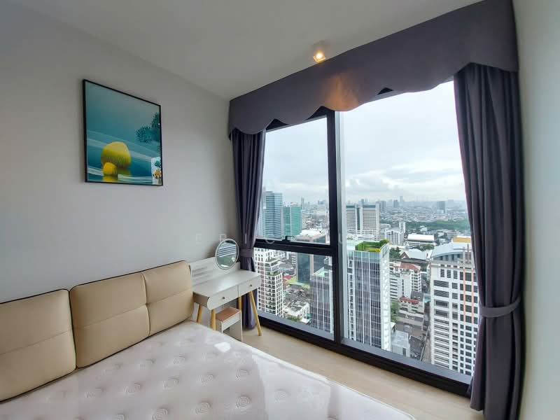 The Lofts Silom, Bangkok, Pramuan Road, Silom, Bang Rak, Bangkok, 1 Bedroom, 48 sqm, Condo For Rent, by Eric Fu, 500470938 - DDproperty.com