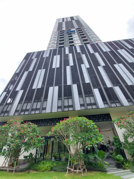 The Lofts Silom, Bangkok, Pramuan Road, Silom, Bang Rak, Bangkok, 1 Bedroom, 48 sqm, Condo For Rent, by Eric Fu, 500470938 - DDproperty.com