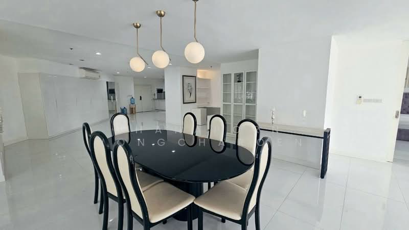 Crystal Garden, Bangkok, 217 Sukhumvit 4 Alley, Khlong Toei, Bangkok, 2 Bedrooms, 220 sqm, Condo For Sale, by Thanaporn Wongcharoen, 500470951 - DDproperty.com