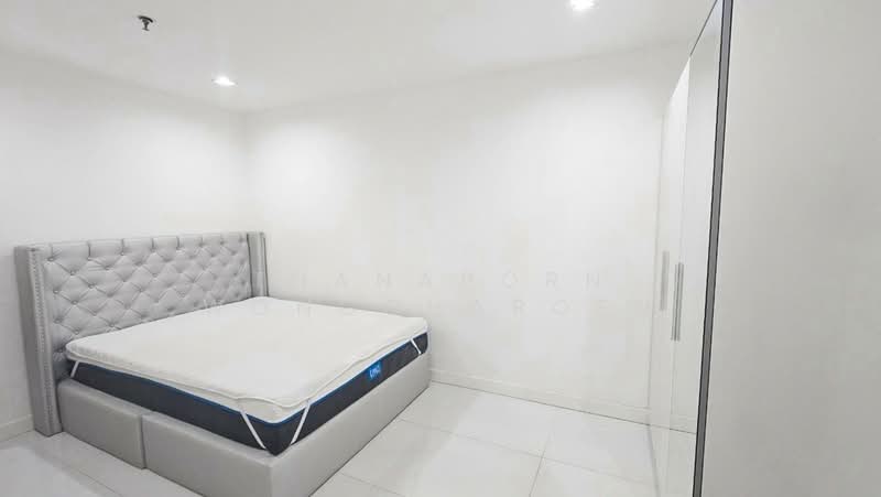 Crystal Garden, Bangkok, 217 Sukhumvit 4 Alley, Khlong Toei, Bangkok, 2 Bedrooms, 220 sqm, Condo For Sale, by Thanaporn Wongcharoen, 500470951 - DDproperty.com