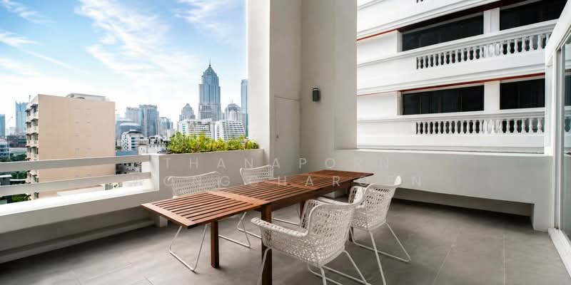 Crystal Garden, Bangkok, 217 Sukhumvit 4 Alley, Khlong Toei, Bangkok, 2 Bedrooms, 220 sqm, Condo For Sale, by Thanaporn Wongcharoen, 500470951 - DDproperty.com
