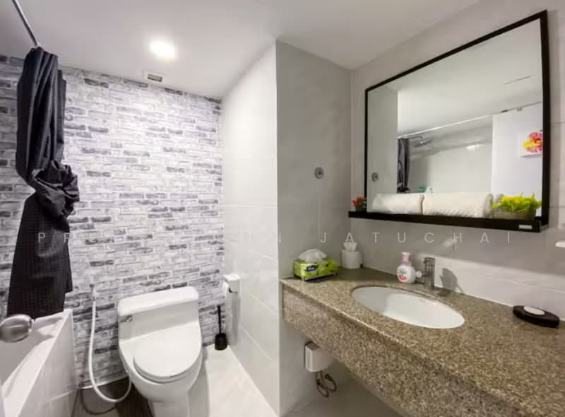 Omni Tower Sukhumvit Nana, Bangkok, 69 Sukhumvit 4 Alley, Khlong Toei, Bangkok, Studio, 32 sqm, Condo For Sale, by Preeyapohn Jatuchai, 500470967 - DDproperty.com
