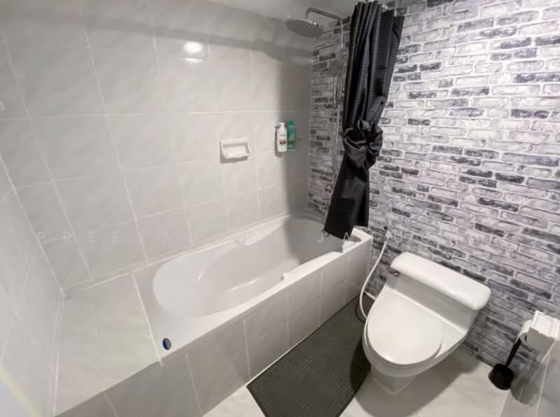 Omni Tower Sukhumvit Nana, Bangkok, 69 Sukhumvit 4 Alley, Khlong Toei, Bangkok, Studio, 32 sqm, Condo For Sale, by Preeyapohn Jatuchai, 500470967 - DDproperty.com