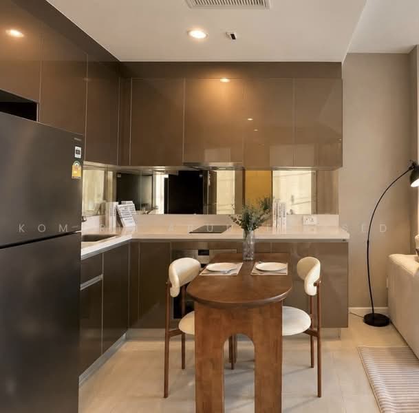 Menam Residences, Bangkok, 2088 Charoenkrung Road, Wat Prayakrai, Bang Kho Laem, Bangkok, 1 Bedroom, 51 sqm, Condo For Sale, by Komkrit Arunvessased, 500470976 - DDproperty.com