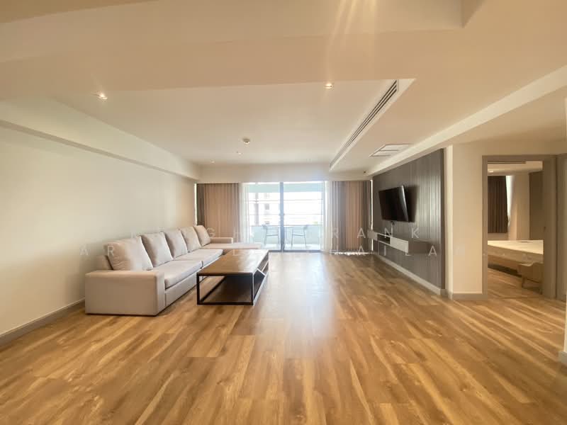 Villa Bajaj, Bangkok, Soi Sukhumvit 19, Khlongtoei Nua, Watthana, Bangkok, 3 Bedrooms, 241 sqm, Condo For Rent, by Knight Frank Chartered (Thailand) Co.,Ltd, 500470990 - DDproperty.com
