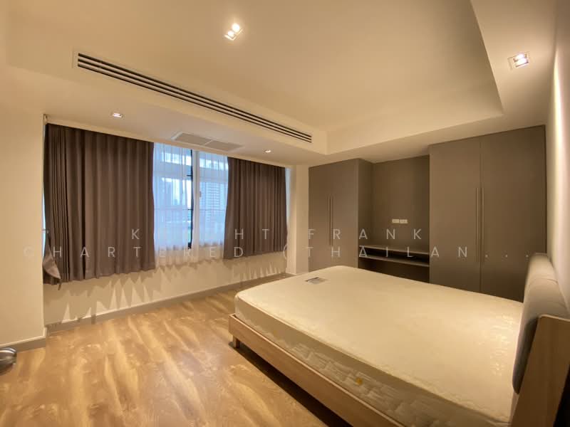 Villa Bajaj, Bangkok, Soi Sukhumvit 19, Khlongtoei Nua, Watthana, Bangkok, 3 Bedrooms, 241 sqm, Condo For Rent, by Knight Frank Chartered (Thailand) Co.,Ltd, 500470990 - DDproperty.com