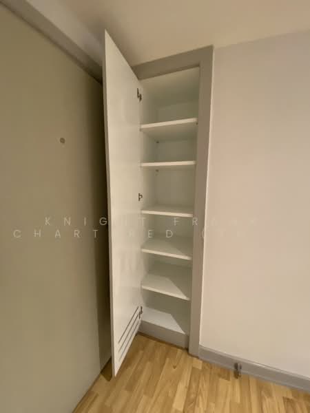 Villa Bajaj, Bangkok, Soi Sukhumvit 19, Khlongtoei Nua, Watthana, Bangkok, 3 Bedrooms, 241 sqm, Condo For Rent, by Knight Frank Chartered (Thailand) Co.,Ltd, 500470990 - DDproperty.com