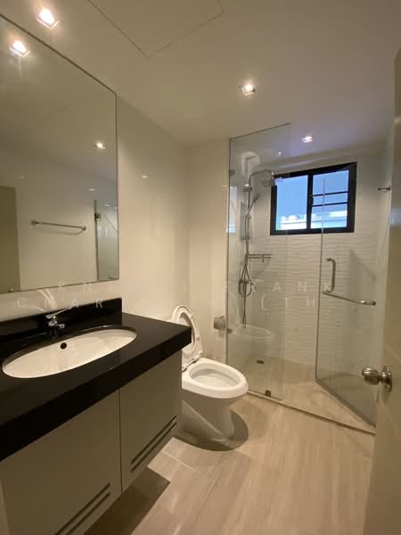 Villa Bajaj, Bangkok, Soi Sukhumvit 19, Khlongtoei Nua, Watthana, Bangkok, 3 Bedrooms, 241 sqm, Condo For Rent, by Knight Frank Chartered (Thailand) Co.,Ltd, 500470990 - DDproperty.com