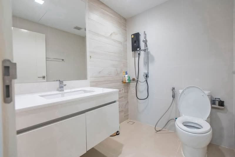 Baan Klang Muang Classe Ekkamai-Ramintra, Bangkok, Sukhonthasawat Road, Lat Phrao, Bangkok, 4 Bedrooms, 241 sqm, Single Detached House For Rent, by LINE @firststep, 500471006 - DDproperty.com