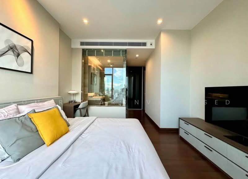 Q1 Sukhumvit, Bangkok, 1 Sukhumvit Road, Khlong Toei, Bangkok, 2 Bedrooms, 92 sqm, Condo For Rent, by Komkrit Arunvessased, 500471018 - DDproperty.com