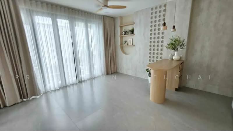 VIVE Krungthep Kreetha, Bangkok, Krungthep Kreetha Road, Saphan Sung, Bangkok, 5 Bedrooms, 421 sqm, Single Detached House For Sale, by Preeyapohn Jatuchai, 500471054 - DDproperty.com