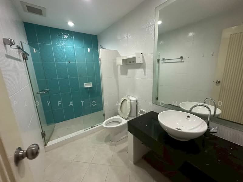 St Louis Grand Terrace, Bangkok, Soi Sathon 11 S Sathon Rd, Yan Nawa, Sathon, Bangkok, 2 Bedrooms, 120 sqm, Condo For Rent, by Ploypatcha Chomchid, 500471059 - DDproperty.com