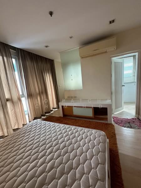 St Louis Grand Terrace : เซ็นต์ห ลุยส์ แกรนด์ เทอเรส, กรุงเทพ, ซอย สาทร 11 S Sathon Rd, ยานนาวา, สาทร, กรุงเทพ, 120 ตร.ม., คอนโด ให้เช่า, โดย Ploypatcha Chomchid, 500471059 - DDproperty.com