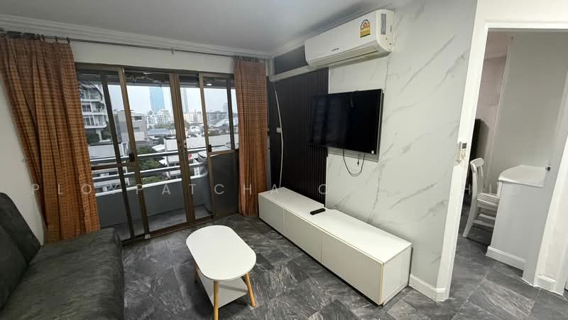 Thonglor Tower, Bangkok, Soi Thonglor, Sukhumvit 55 Road, Khlongtoei Nua, Watthana, Bangkok, 2 Bedrooms, 50 sqm, Condo For Rent, by Ploypatcha Chomchid, 500471063 - DDproperty.com