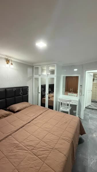 Thonglor Tower, Bangkok, Soi Thonglor, Sukhumvit 55 Road, Khlongtoei Nua, Watthana, Bangkok, 2 Bedrooms, 50 sqm, Condo For Rent, by Ploypatcha Chomchid, 500471063 - DDproperty.com