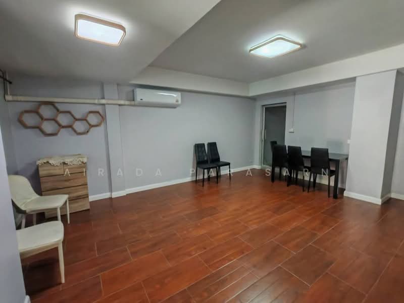 หมู่บ้านสินธานี, Bangkok, Wang Thonglang, Bangkok, 3 Bedrooms, 320 sqm, Townhouse For Rent, by Airada Parasarn, 500471073 - DDproperty.com