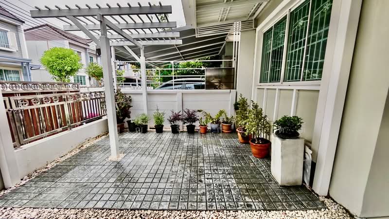 The Village Bangna KM.10 Samut Prakan : เดอะ วิลเลจ บางนา กม.10 สมุทรปราการ, สมุทรปราการ, บางพลีใหญ่, บางพลี, สมุทรปราการ, 140 ตร.ม., บ้านแฝด ให้เช่า, โดย ปริญญ์ จิรกุลกิตติ์, 500471076 - DDproperty.com