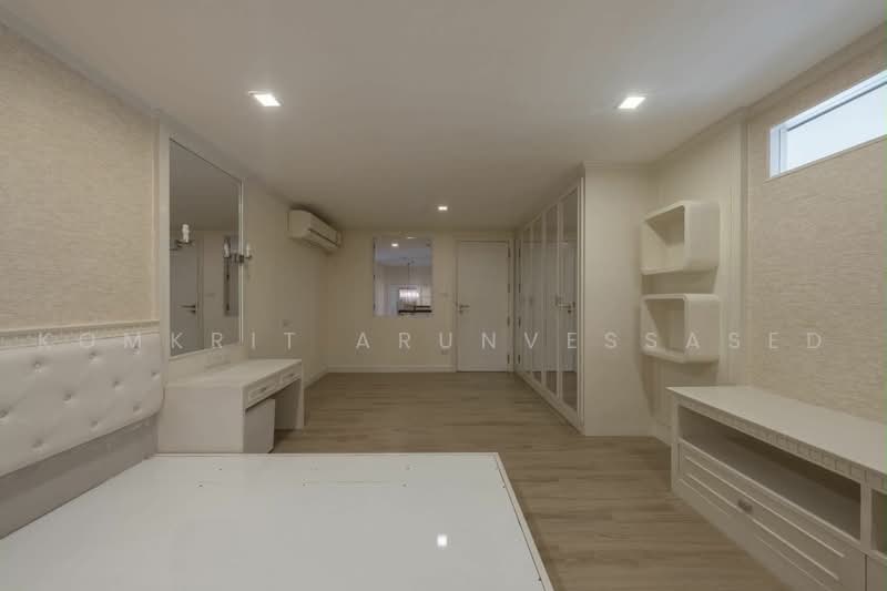 The Emporio Place, Bangkok, 93 Soi Sukhumvit 24, Sukhumvit Road, Khong Tan, Khlong Toei, Bangkok, 2 Bedrooms, 141 sqm, Condo For Rent, by Komkrit Arunvessased, 500471079 - DDproperty.com