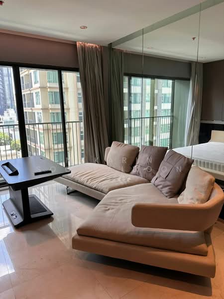 Noble Solo, Bangkok, 988 Thong Lo, Khlong Tan Nua, Watthana, Bangkok, 1 Bedroom, 67 sqm, Condo For Rent, by Nakarin Sookpaiboon, 500471103 - DDproperty.com