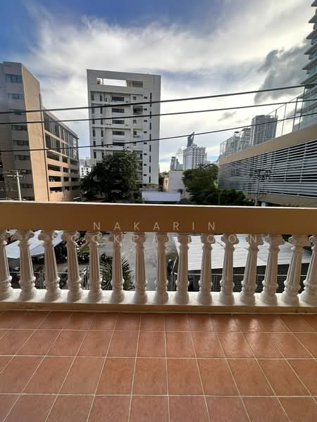 Promsak Mansion, Bangkok, สุขุมวิท 3 Sukhumvit, Khlong Tan Nua, Watthana, Bangkok, 3 Bedrooms, 220 sqm, Condo For Rent, by Nakarin Sookpaiboon, 500471134 - DDproperty.com
