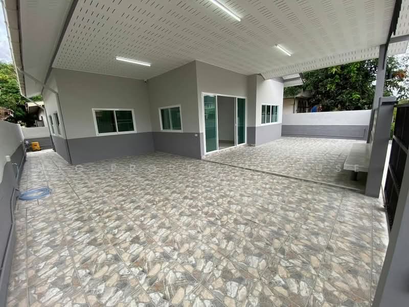 NG527 ให้เช่า บ้านเดี่ยวชั้นเดียว โชคชัย 4 ลงเฟอร์ให้ใหม่ทั้งบ้าน 30,000.-, กรุงเทพ, โชคชัย4, ลาดพร้าว, กรุงเทพ, 120 ตร.ม., บ้านเดี่ยว ให้เช่า, โดย NTG Property House Co.,Ltd., 500471139 - DDproperty.com