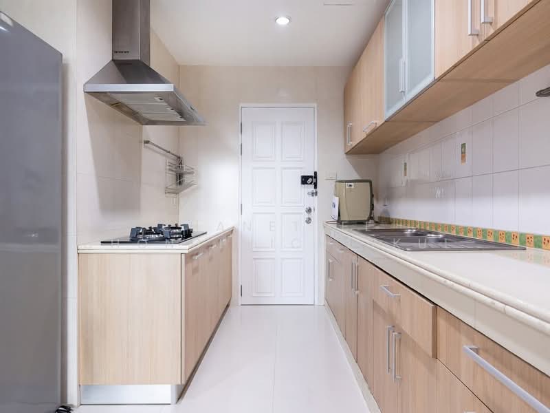 Fifty Fifth Tower, Bangkok, 84 Soi Sukhumvit 55, Sukhumvit Road, Khlong Tan Nua, Watthana, Bangkok, 3 Bedrooms, 223 sqm, Condo For Rent, by Chanettee Chongphichetkul, 500471165 - DDproperty.com