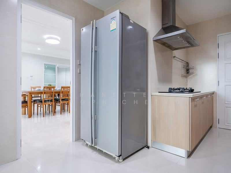 Fifty Fifth Tower, Bangkok, 84 Soi Sukhumvit 55, Sukhumvit Road, Khlong Tan Nua, Watthana, Bangkok, 3 Bedrooms, 223 sqm, Condo For Rent, by Chanettee Chongphichetkul, 500471165 - DDproperty.com